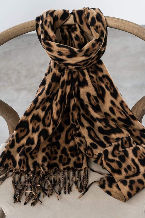 ESTOLA ANIMAL PRINT CAMEL