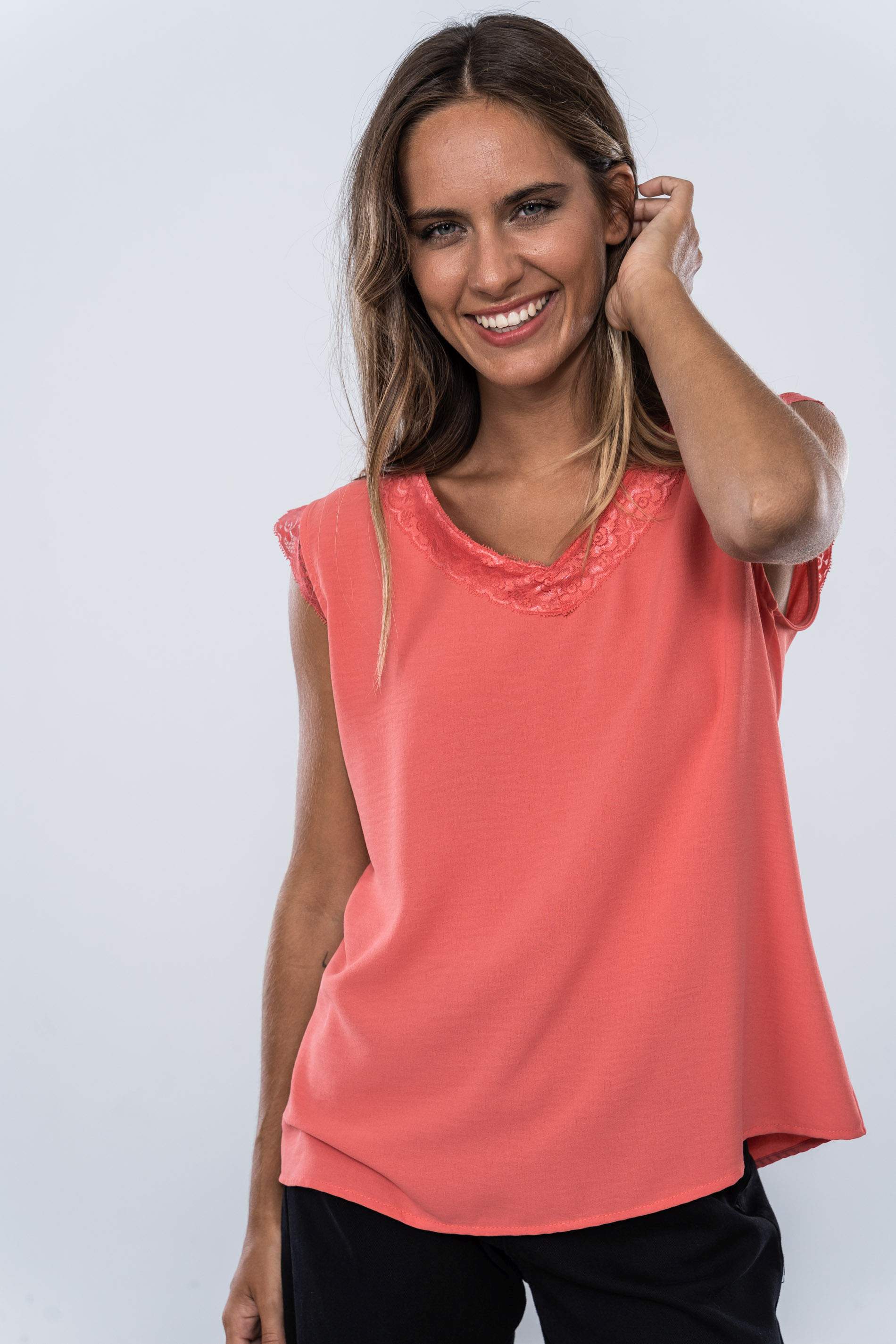 BLUSA COMBINADA ENCAJE ROSA