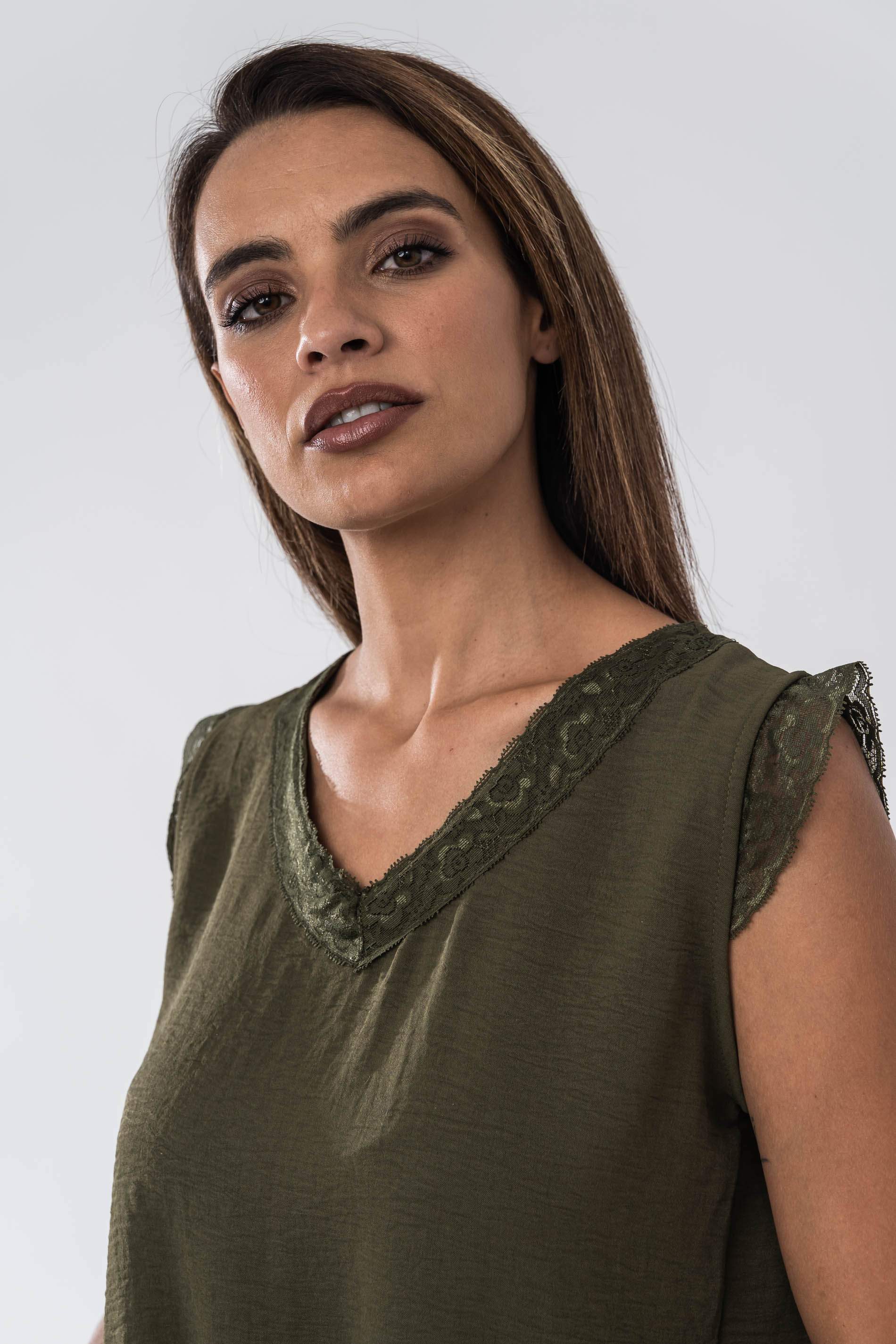 BLUSA COMBINADA ENCAJE KAKI