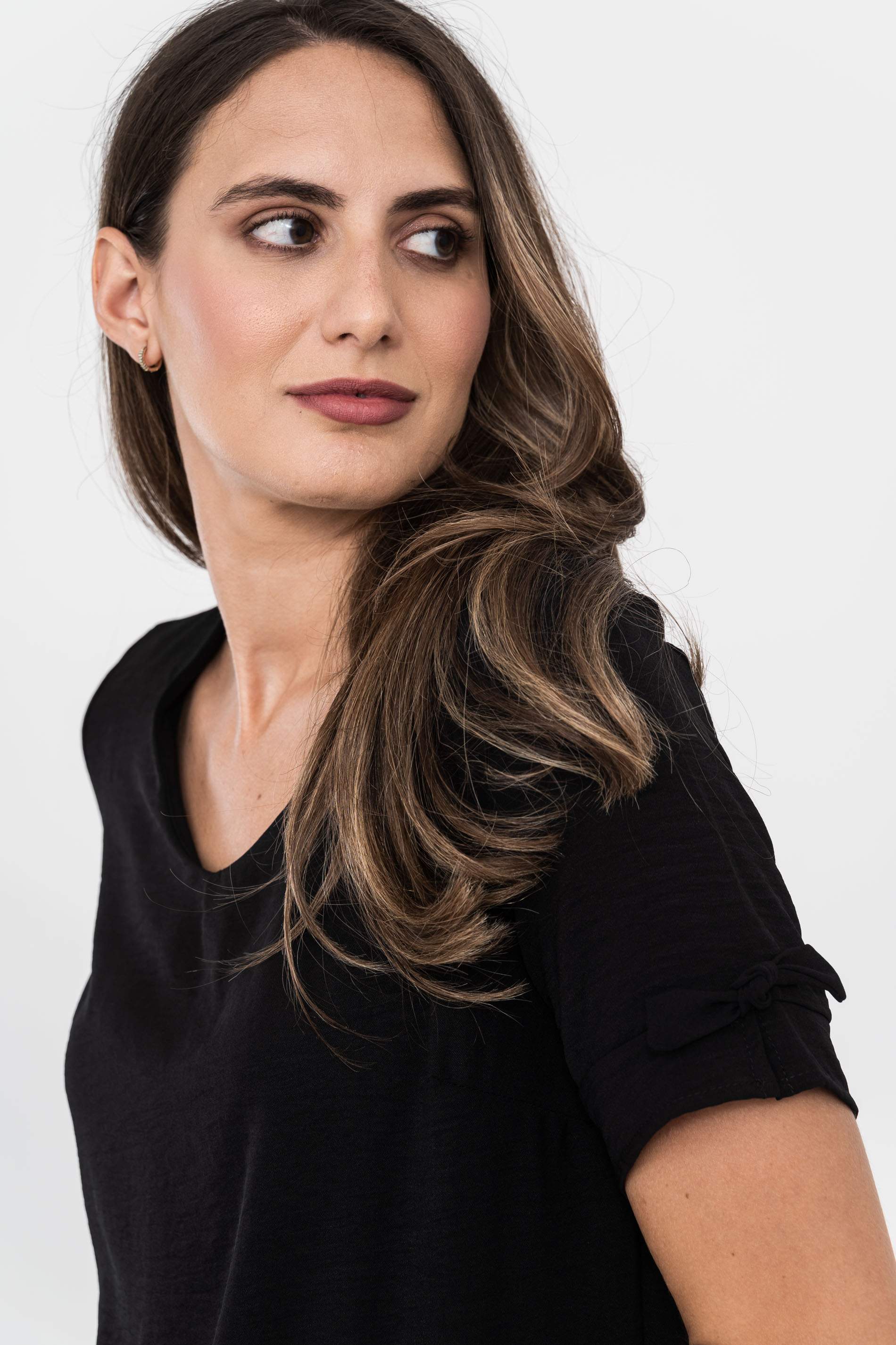 BLUSA DETALLE LAZO MANGA CORTA NEGRO